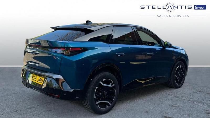 Used Peugeot e-3008 GT 152 kW (207 HP) 2025 Blue SUV