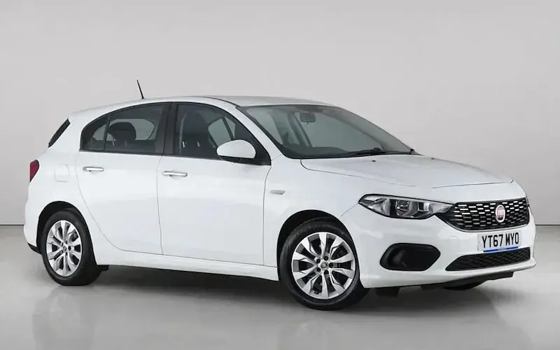Used Fiat Tipo Easy 95 HP (69 kW) 2021 Hatchback