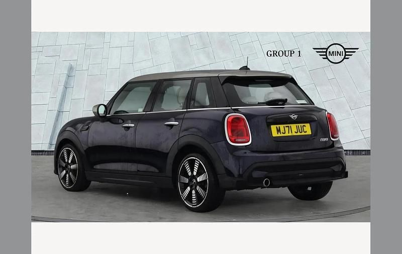 Used Mini Cooper Comfort 136 HP (100 kW) 2021 Enigmatic black Hatchback