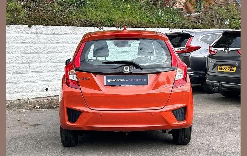 Used Honda Jazz SE 102 HP (75 kW) 2016 Orange Hatchback