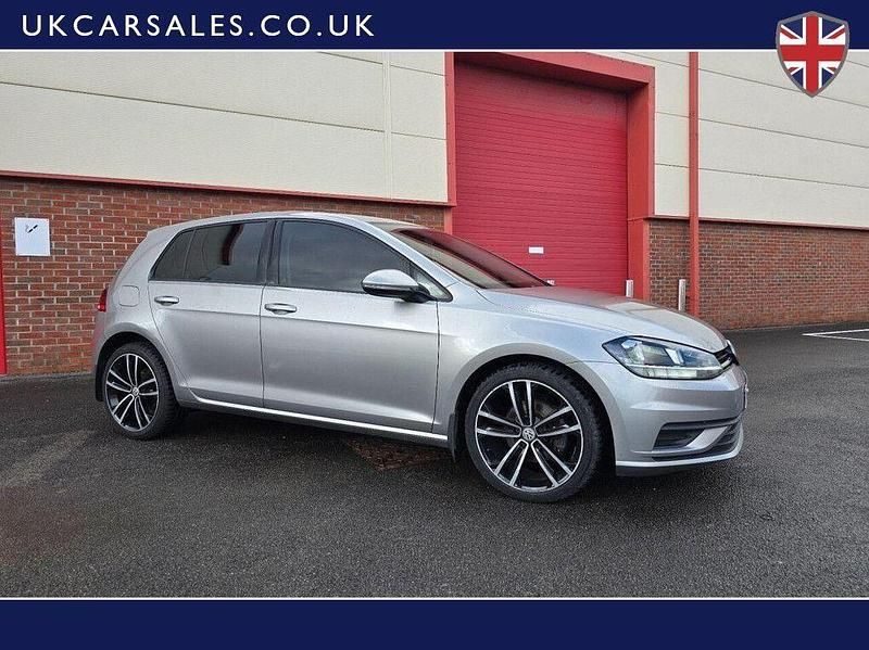 Silver Used 2019 VW Golf VII S Hatchback | £9,999 (Fair price) - Image 1/4