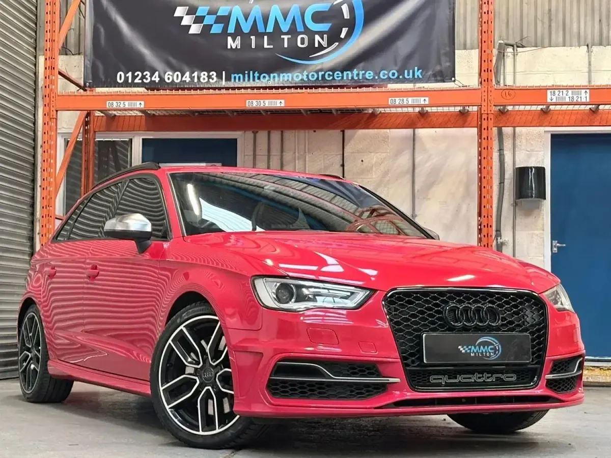 Used Audi S3 Sportback Advanced 300 HP (220 kW) 2014 Red Hatchback