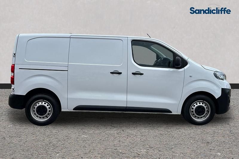 Gebraucht Peugeot Expert Premium 144 PS (105 kW) 2023 Weiß Van