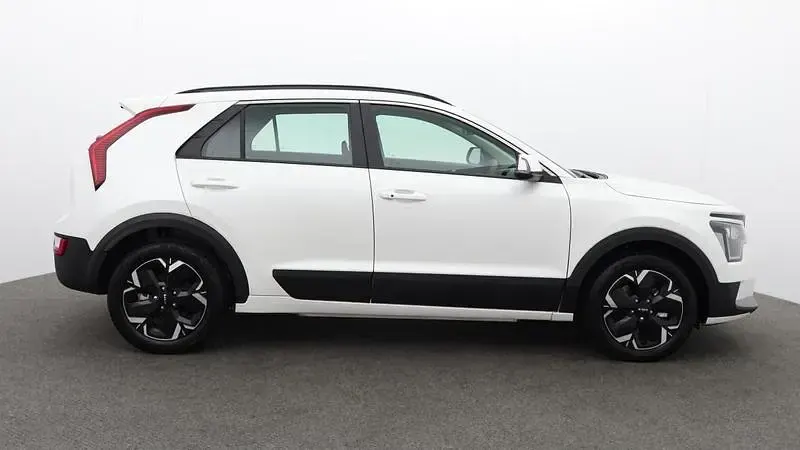 New Kia e-Niro 150 kW (204 HP) 2026 White SUV