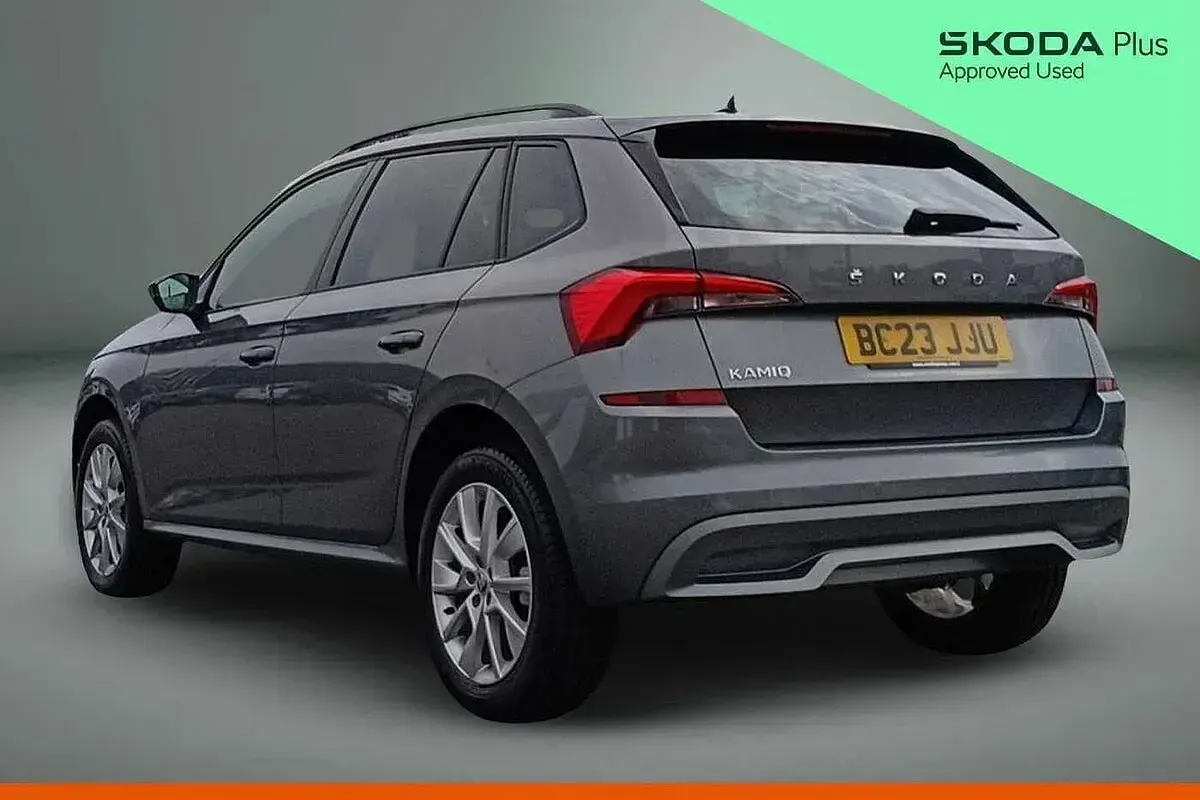 Used Skoda Kamiq SE Drive 81 HP (59 kW) 2023 Graphite grey metallic SUV