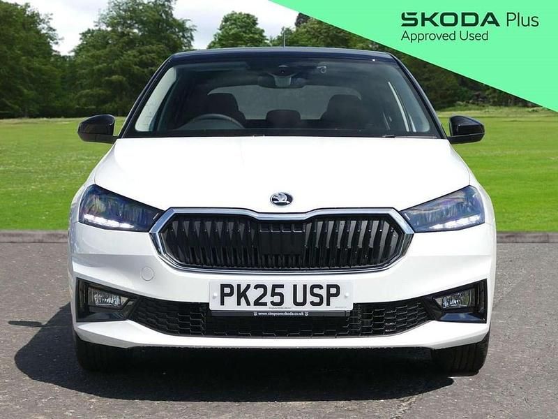 Used Skoda Fabia Design Edition 116 HP (85 kW) 2025 White Hatchback