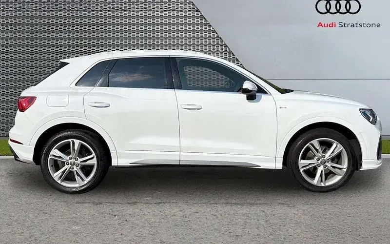 Used Audi Q3 S-Line 150 HP (110 kW) 2023 SUV