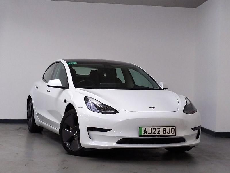 White Used 2022 Tesla Model 3 RWD Sedan | £21,298 (Fair price) - Image 1/4