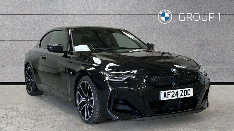 Black sapphire metallic paint Used 2024 BMW 220 M Sport Coupe | £32,750 (Fair price) - Image 1/4