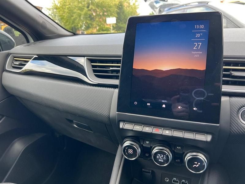 Used Renault Captur Engineered 142 HP (104 kW) 2023 White SUV