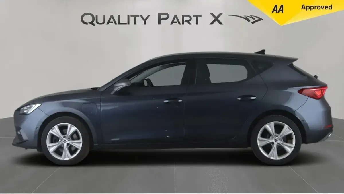 Used Seat Leon FR 204 HP (150 kW) 2021 Grey Hatchback