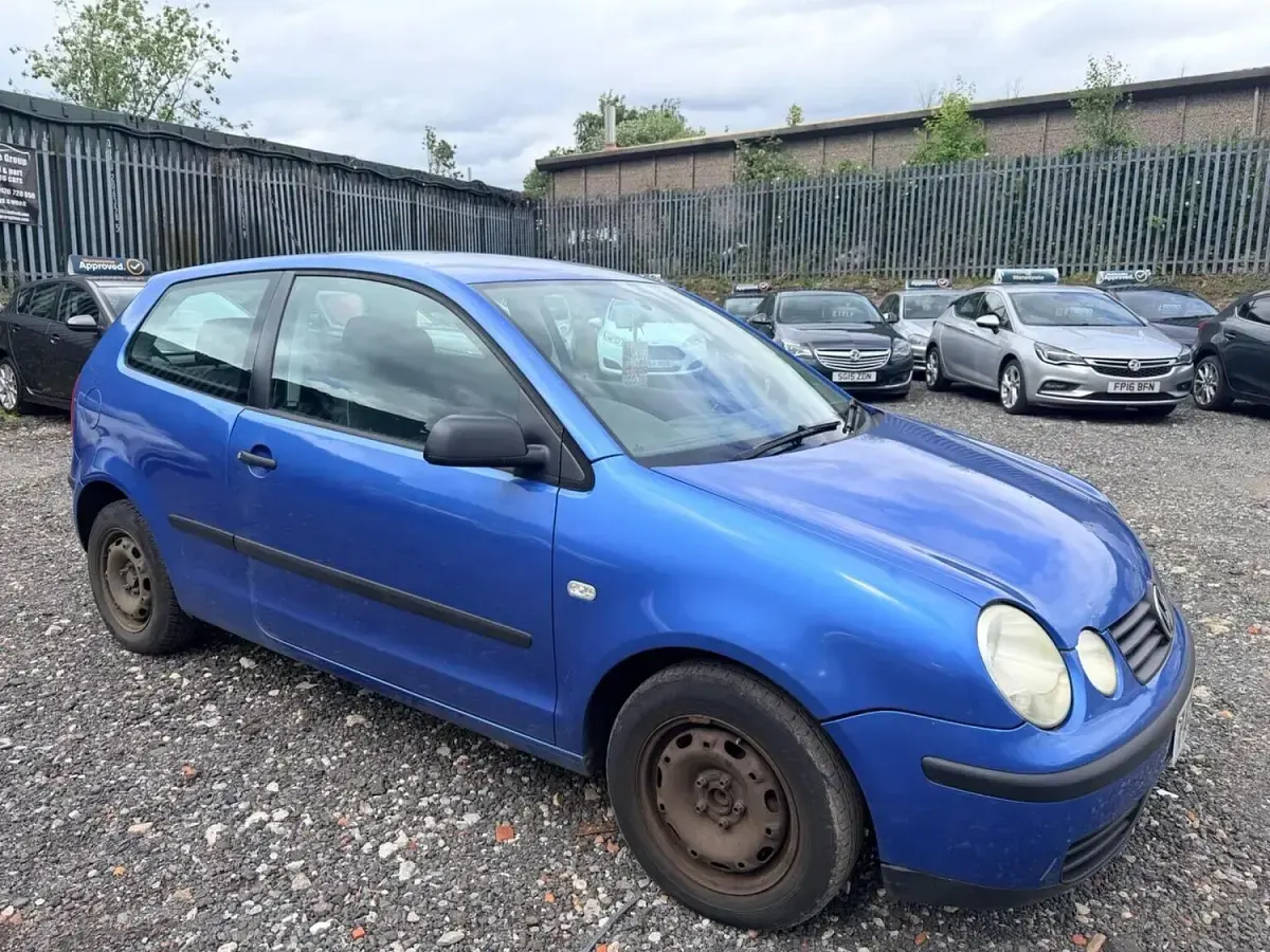 Used VW Polo 55 HP (40 kW) 2004 Blue Hatchback