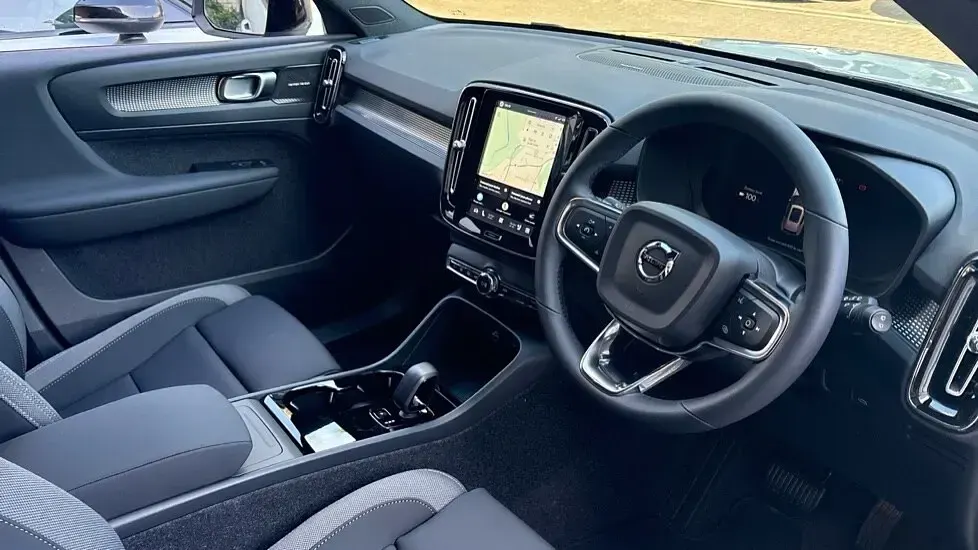 New Volvo EX40 Ultra 185 kW (252 HP) 2026 SUV