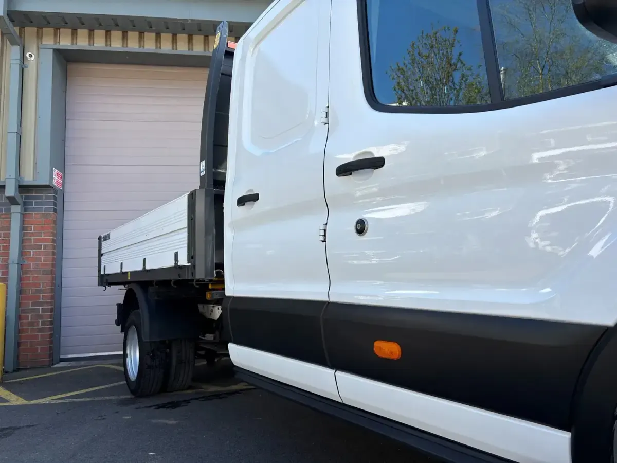 Begagnad Ford Transit 130 HK (95 kW) 2022 Vit Cab