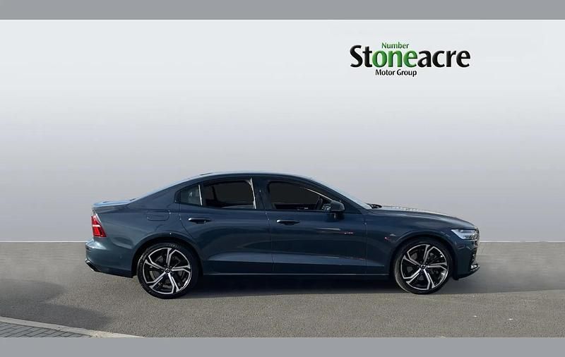 Used Volvo S60 Plus 247 HP (181 kW) 2023 Blue Sedan