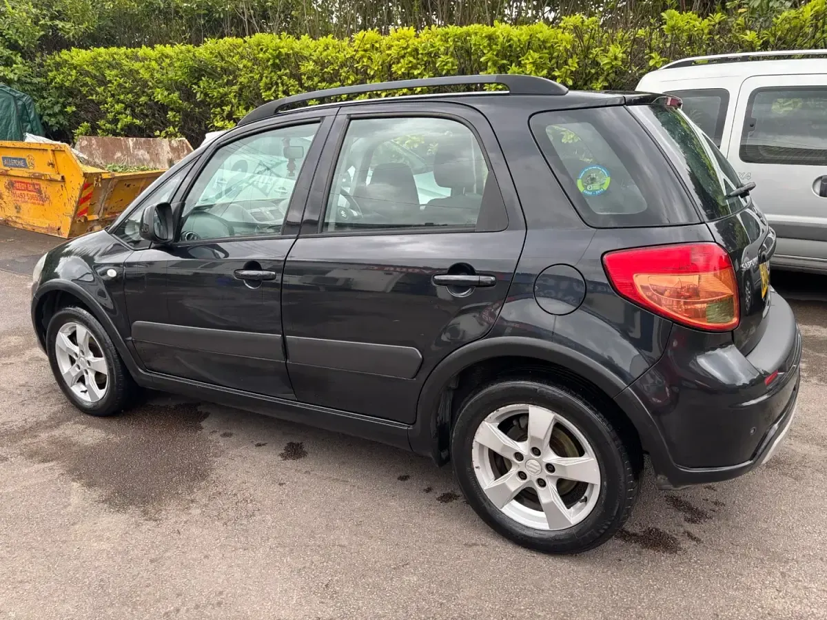 Usado Suzuki SX4 SZ4 2012 Preto Citadino