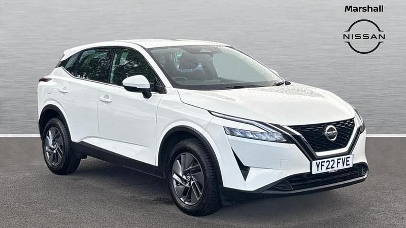 White Used 2022 Nissan Qashqai Acenta Premium SUV | £16,371 (Fair price) - Image 1/4