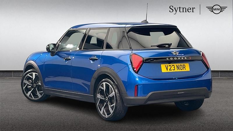 Used Mini Cooper S Hatch 201 HP (147 kW) 2024 Blue Hatchback