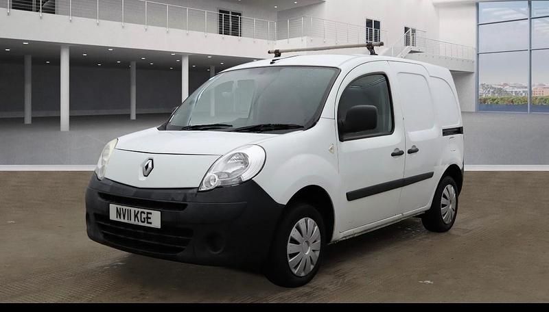 White Used 2011 Renault Kangoo MPV | £1,695 (Good price) - Image 1/4