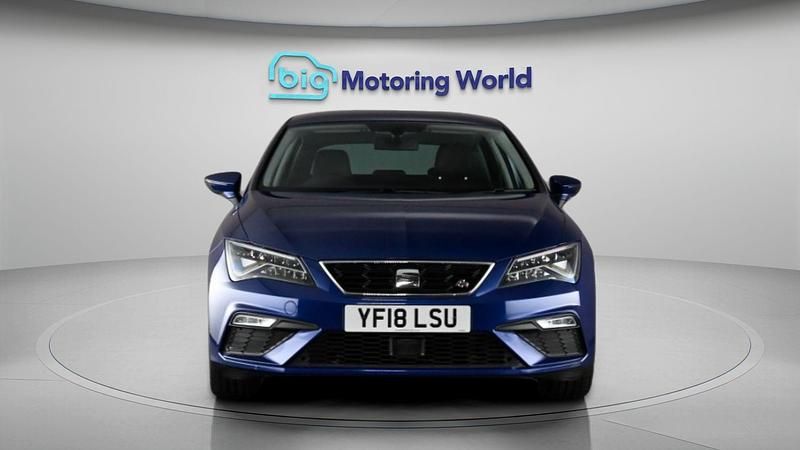 Used Seat Leon FR 125 HP (91 kW) 2018 Blue Hatchback