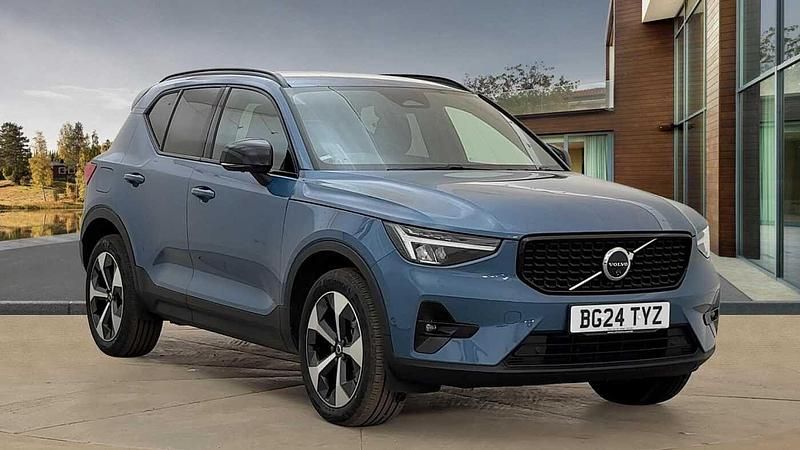 Used 2024 Volvo XC40 Plus SUV | £32,995 (Fair price) - Image 1/4