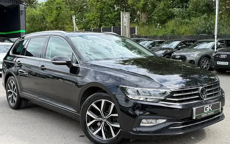 Used VW Passat SEL 150 HP (110 kW) 2023 Estate