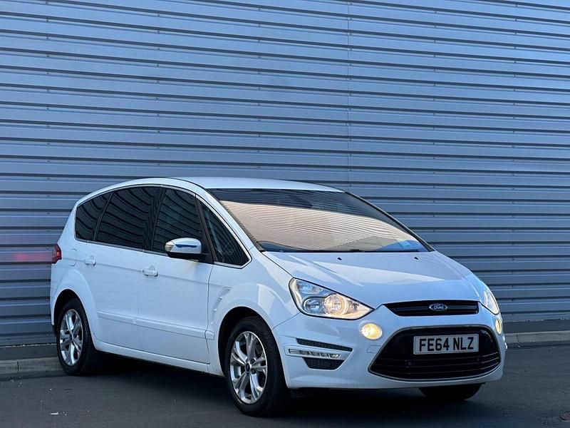 Used Ford S-MAX Titanium 115 HP (84 kW) 2014 White MPV
