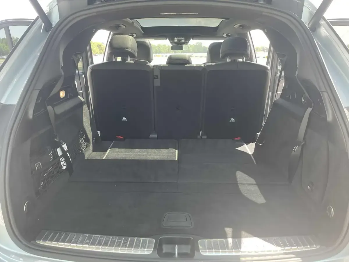 Used Mercedes GLE400 AMG line 2023 Silver SUV