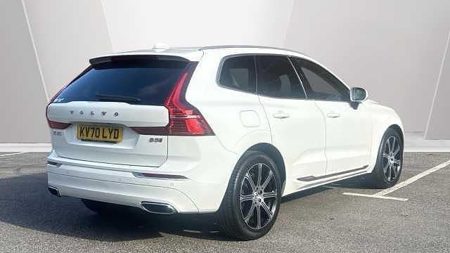 Used Volvo XC60 Inscription 250 HP (183 kW) 2020 White SUV