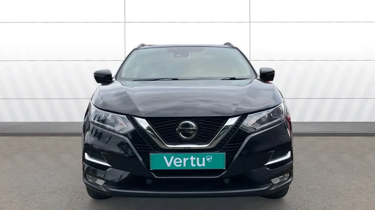 Used Nissan Qashqai N-Connecta 160 HP (117 kW) 2019 Black SUV