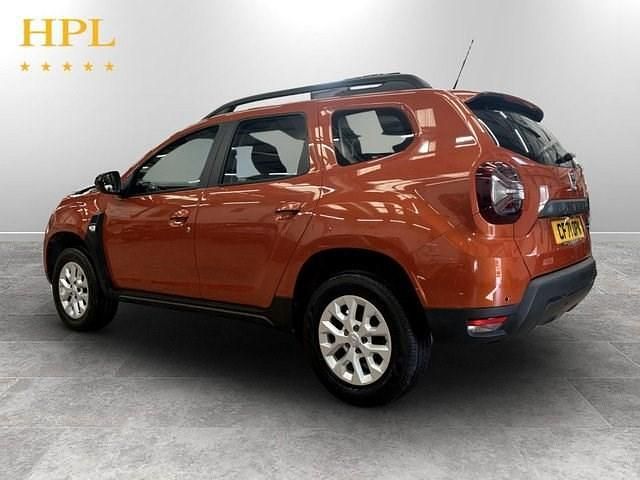 Used Dacia Duster Comfort 90 HP (66 kW) 2021 Orange SUV