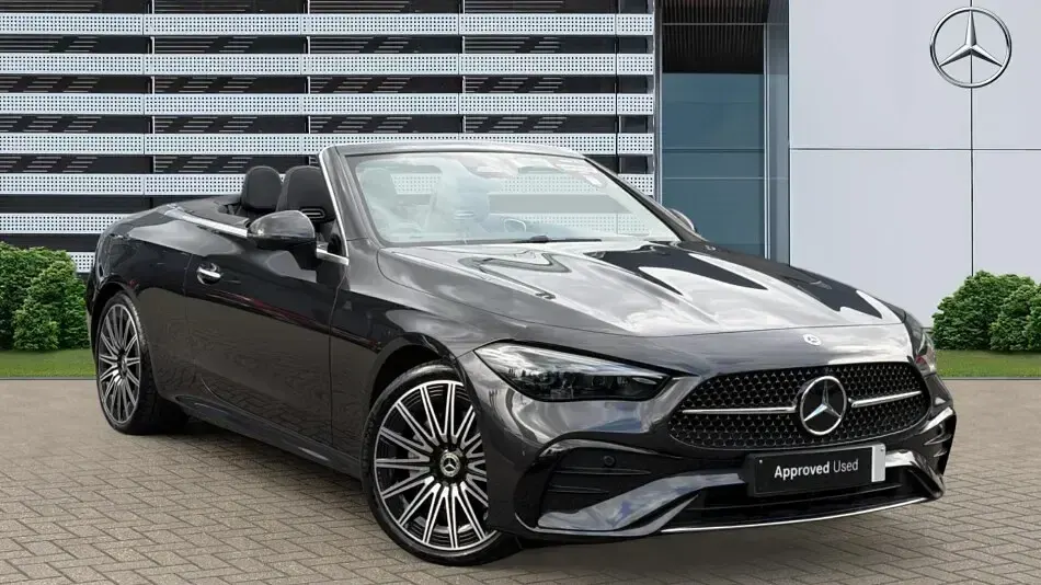 Usado Mercedes CLE200 AMG Line Premium Plus 204 CV (150 kW) 2025 Descapotable