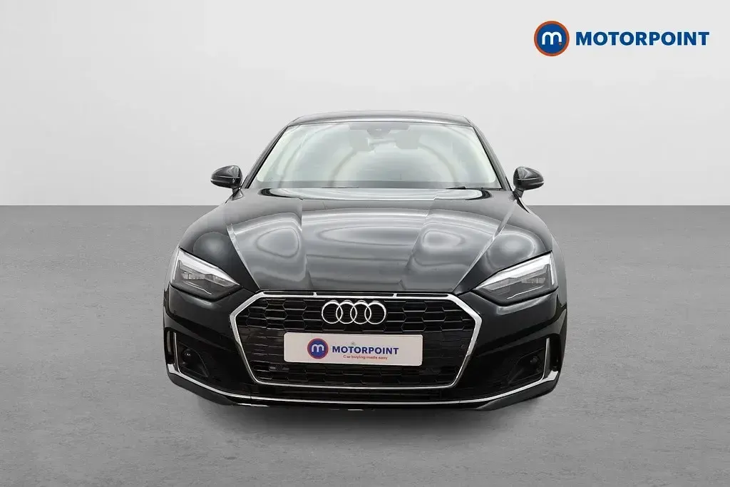Usado Audi A5 Sport 2024 Negro Utilitario