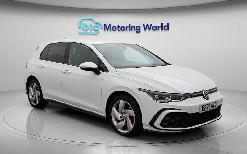 Used 2024 VW Golf VIII GTE Hatchback | £16,500 (Super price) - Image 1/4