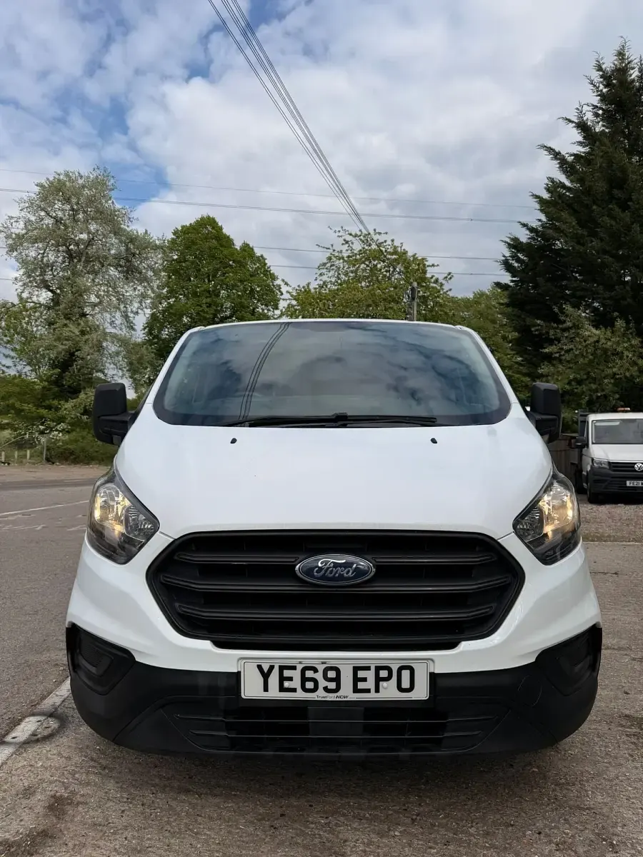 Used Ford Transit Custom 2019 White