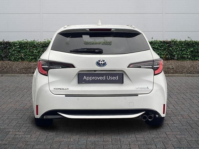 Used Toyota Corolla Design 2021 White Estate