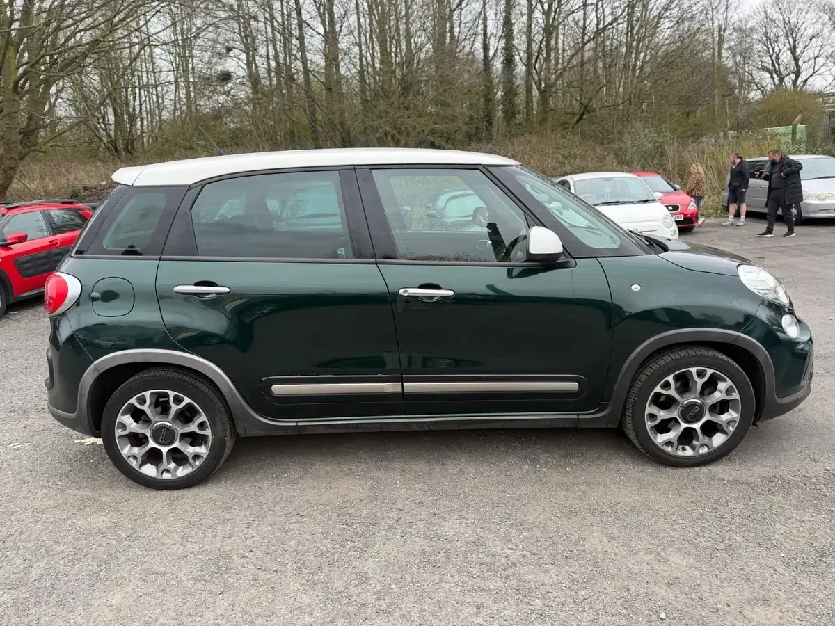 Used Fiat 500L Trekking 85 HP (62 kW) 2014 Green MPV