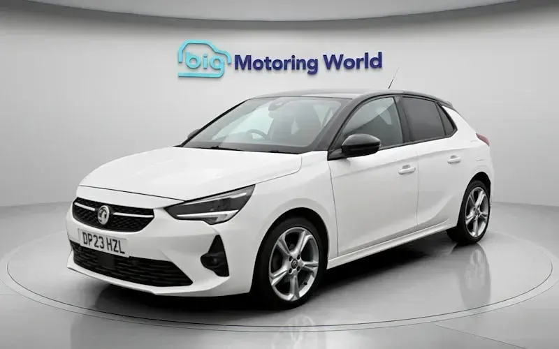 Used Vauxhall Corsa 75 HP (55 kW) 2023 White Hatchback