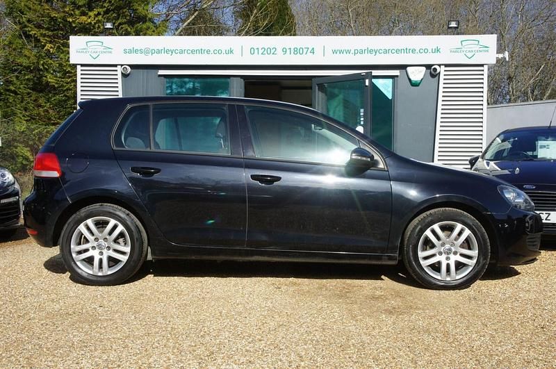 Used VW Golf VI SE 105 HP (77 kW) 2010 Black Hatchback