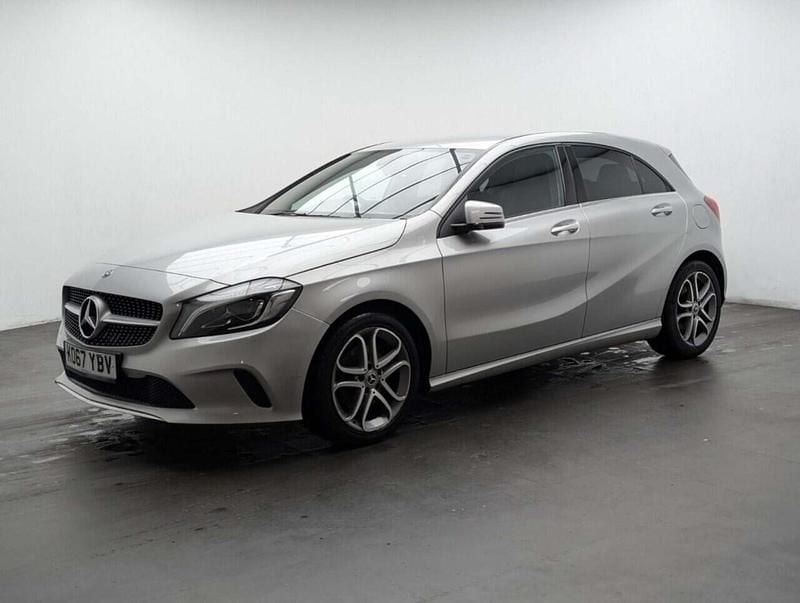 Used Mercedes A180 Sport Edition 122 HP (89 kW) 2018 Silver Hatchback