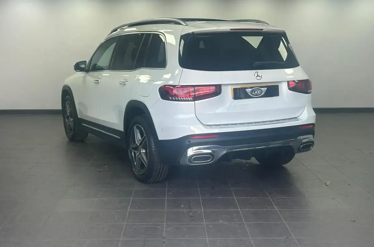 Used Mercedes GLB200 AMG Line Premium Plus 163 HP (119 kW) 2021 White SUV