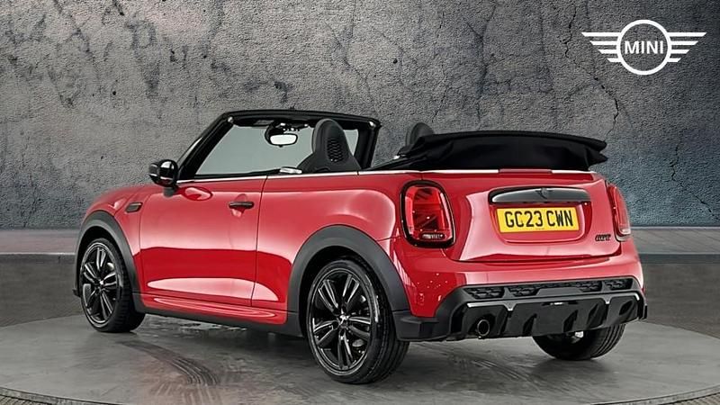 Used Mini Cooper Sport 134 HP (98 kW) 2023 Red Hatchback