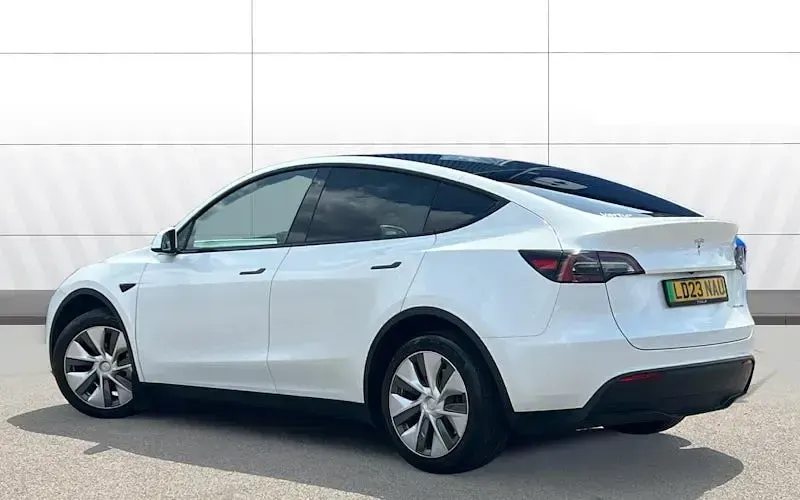 Used Tesla Model Y Long Range AWD 286 kW (389 HP) 2025 SUV
