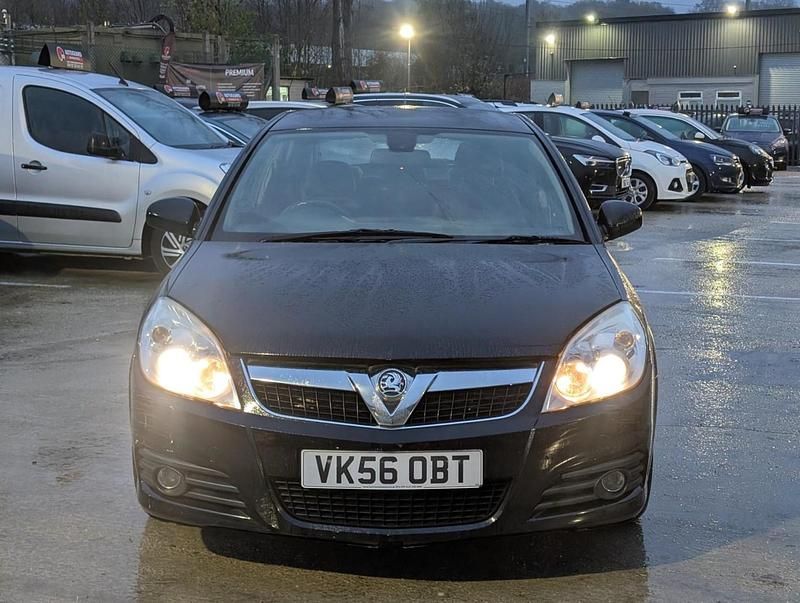 Used Vauxhall Vectra Elite 2006 Black Hatchback
