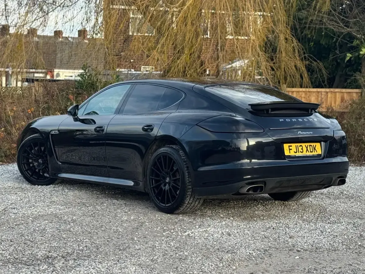 Used Porsche Panamera Platinum Edition 250 HP (183 kW) 2013 Black Hatchback