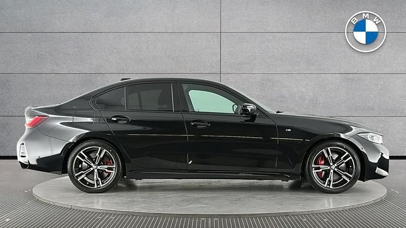 Usado BMW 320 M Sport 181 HP (133 kW) 2025 Preto