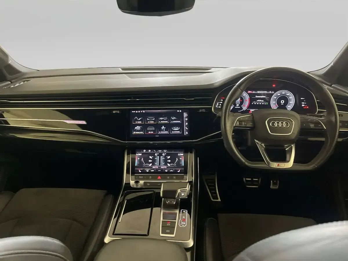 Used Audi Q7 Black Edition 286 HP (210 kW) 2021 Grey SUV