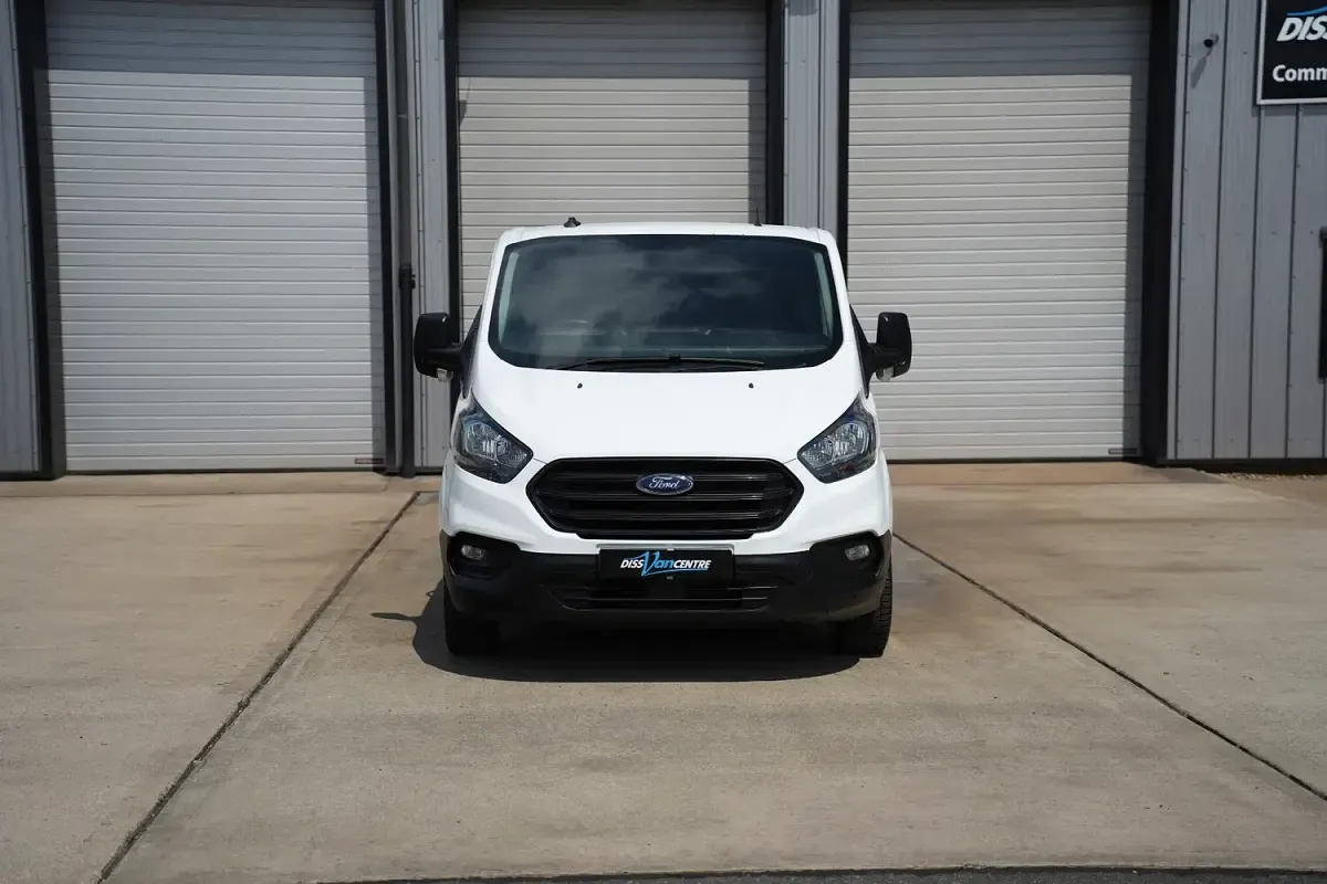 Used Ford Transit Custom 105 HP (77 kW) 2021 White Van