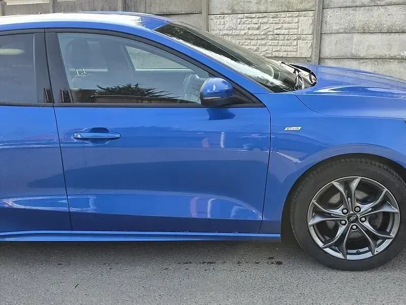 Usado Ford Focus ST-Line 125 HP (91 kW) 2019 Azul Citadino