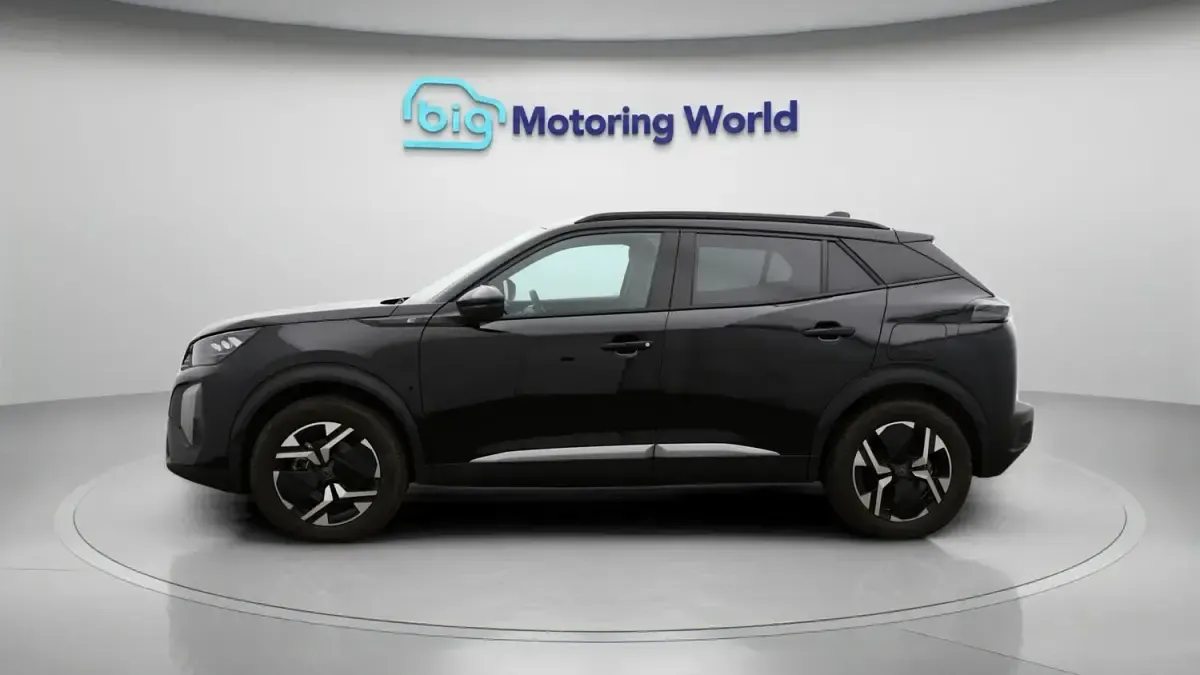 Nowe Peugeot e-2008 GT 113 kW (154 KM) 2025 Czarny SUV